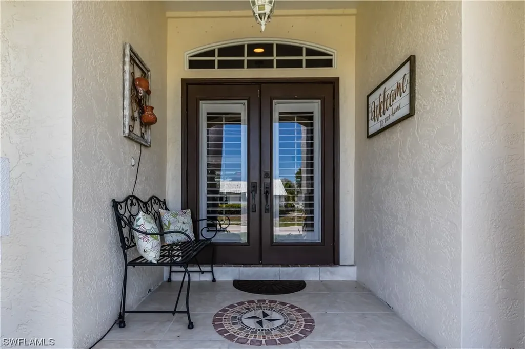 797 Apple Court Marco Island FL 34145