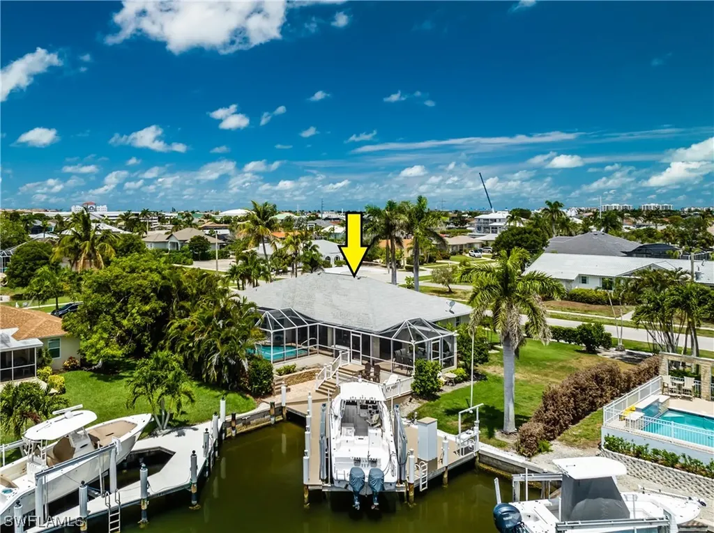797 Apple Court Marco Island FL 34145