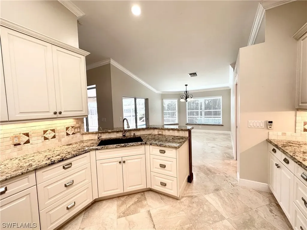 797 Apple Court Marco Island FL 34145