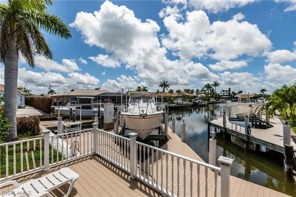 797 Apple Court Marco Island FL 34145