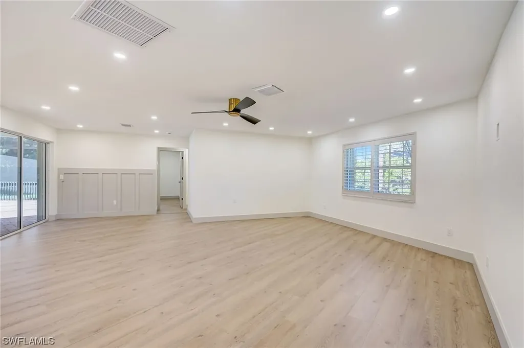 3729 Liberty Square Fort Myers FL 33908