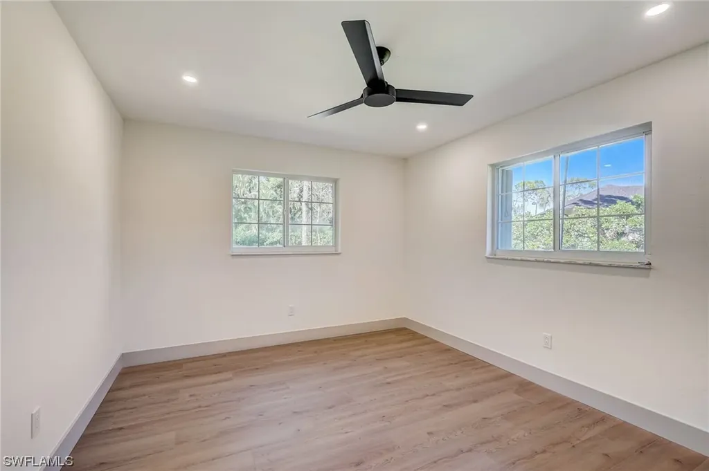 3729 Liberty Square Fort Myers FL 33908