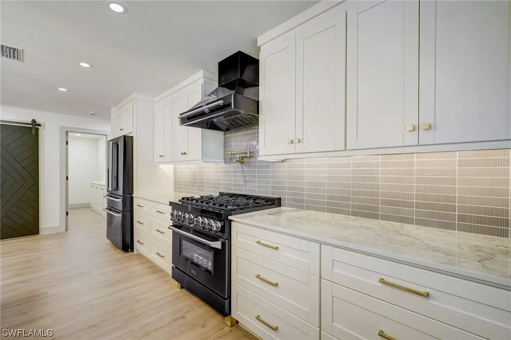 3729 Liberty Square Fort Myers FL 33908