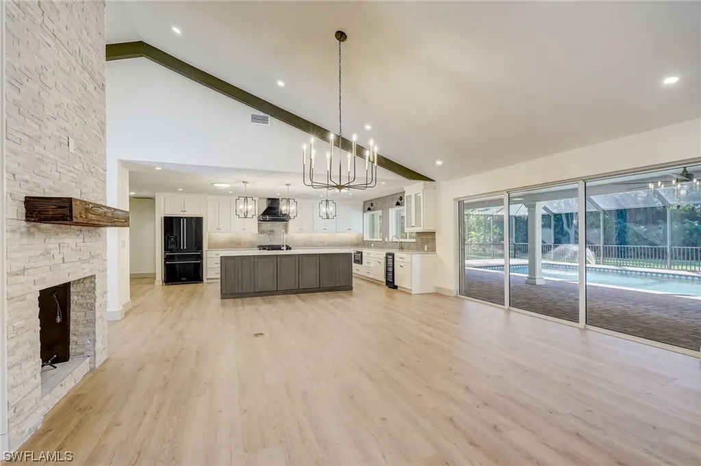 3729 Liberty Square Fort Myers FL 33908