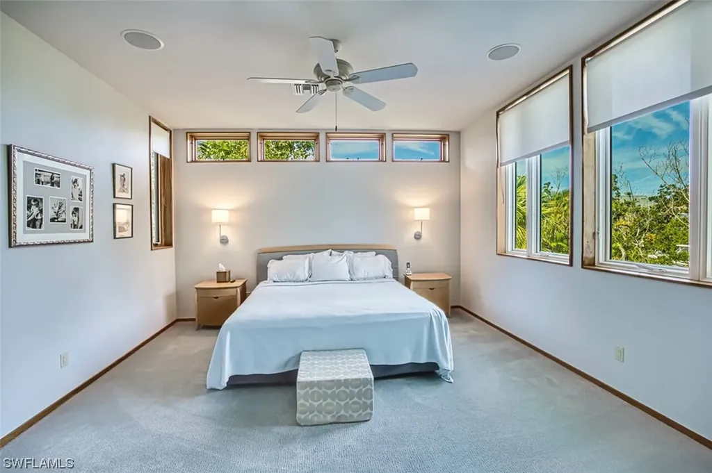 558 N Yachtsman Drive Sanibel FL 33957