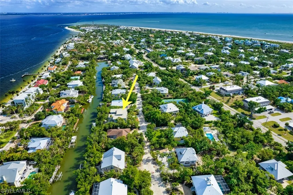 558 N Yachtsman Drive Sanibel FL 33957