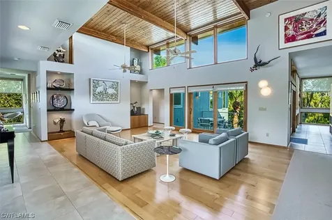 558 N Yachtsman Drive Sanibel FL 33957