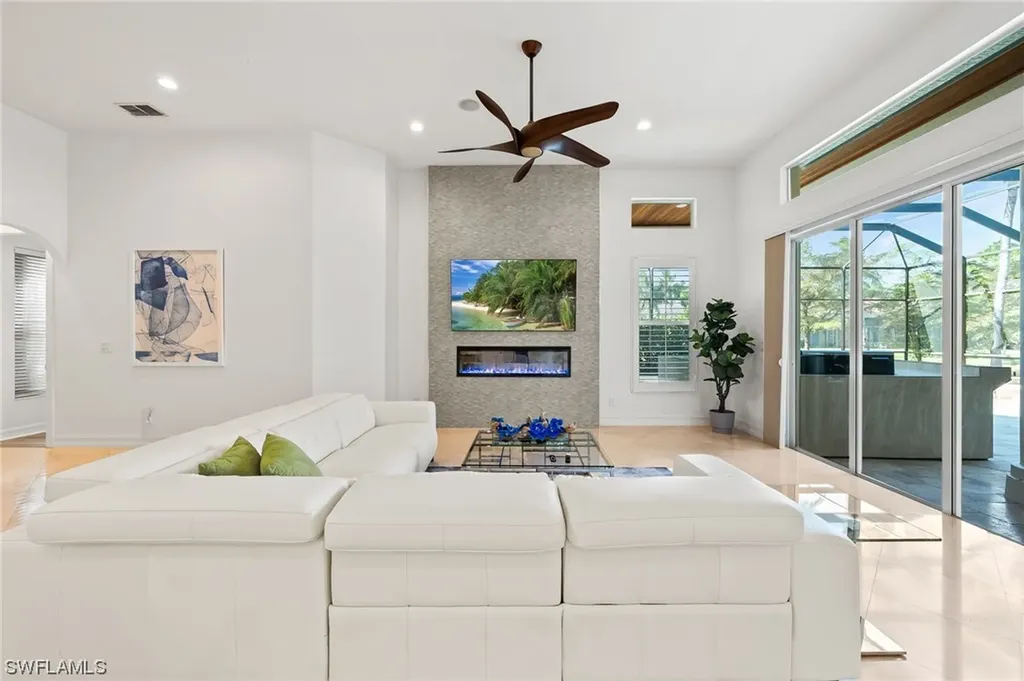3987 Stonesthrow Court Naples FL 34109
