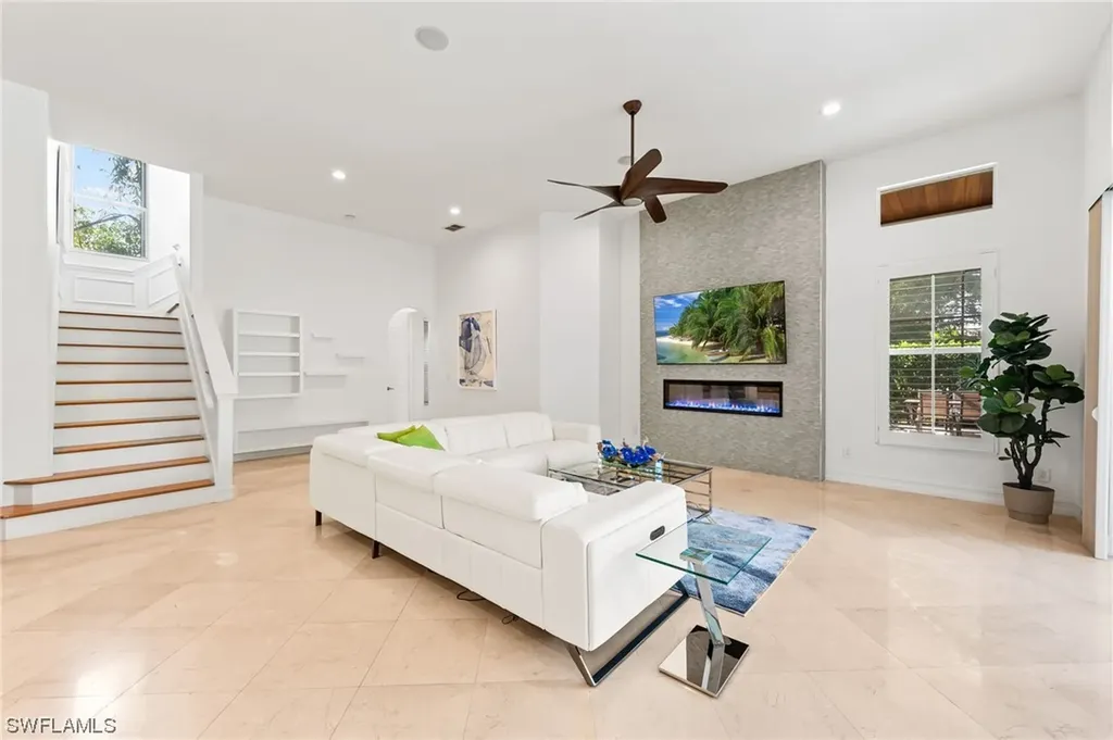 3987 Stonesthrow Court Naples FL 34109