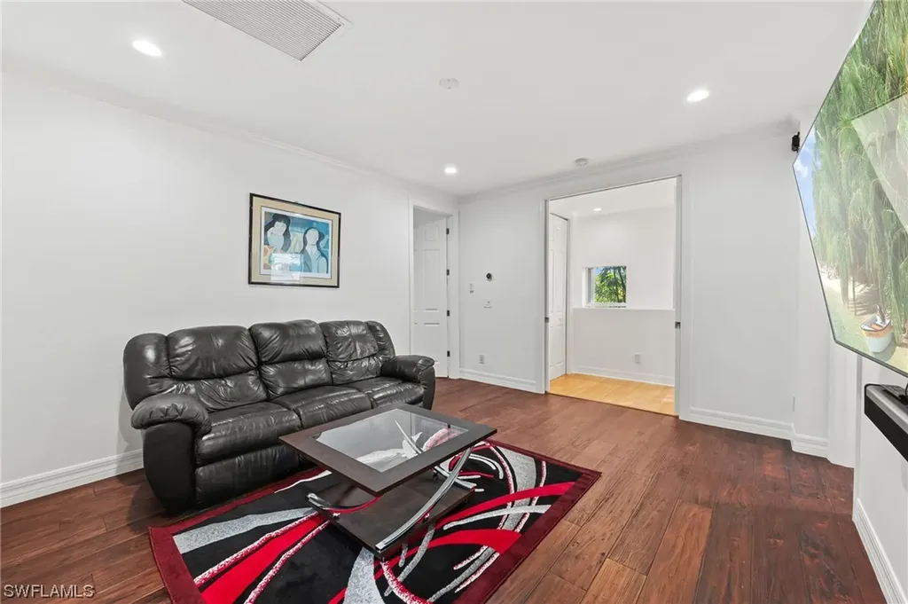 3987 Stonesthrow Court Naples FL 34109