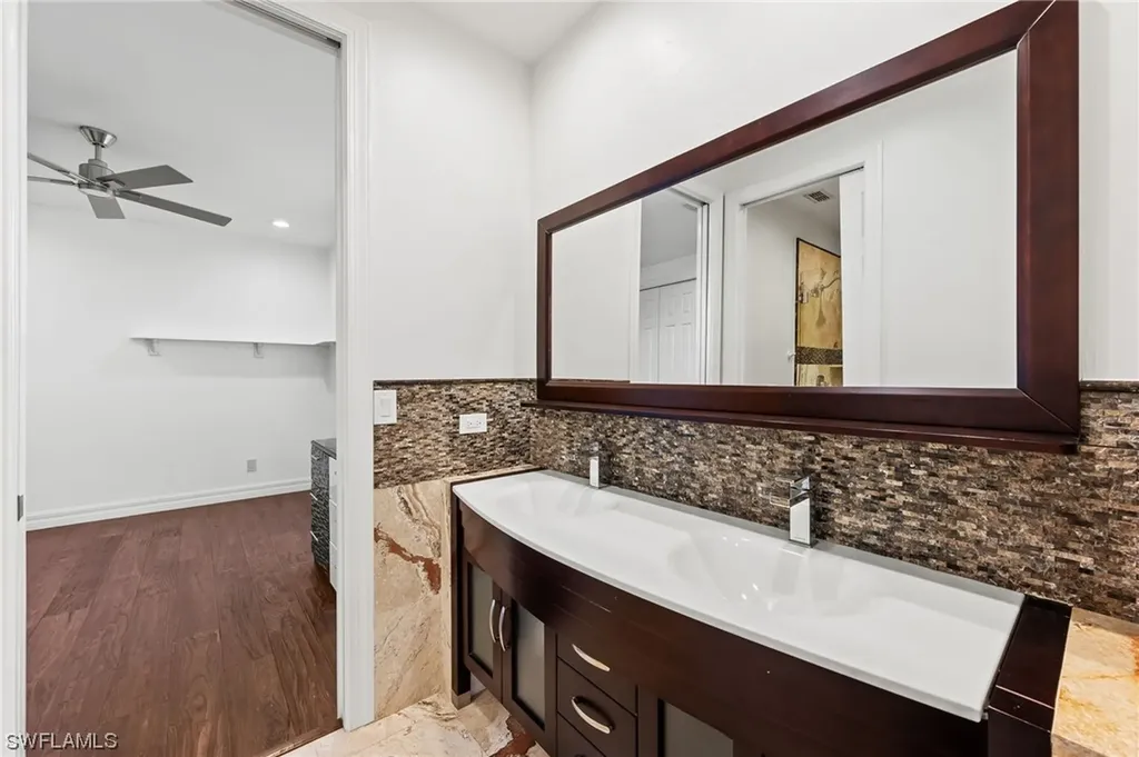 3987 Stonesthrow Court Naples FL 34109