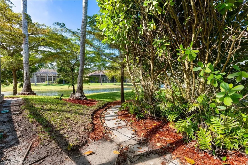 3987 Stonesthrow Court Naples FL 34109