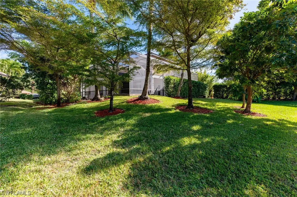 3987 Stonesthrow Court Naples FL 34109