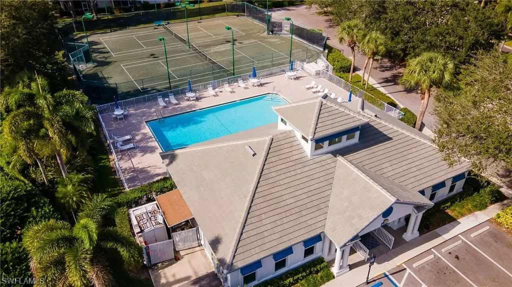 3987 Stonesthrow Court Naples FL 34109