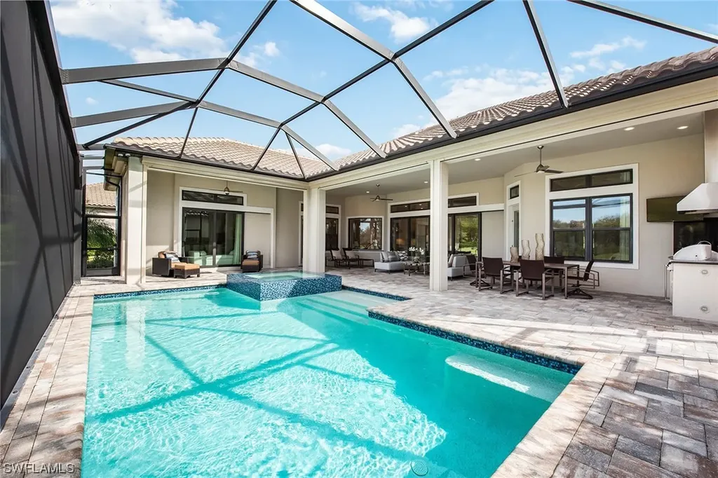 3235 Miyagi Lane Naples FL 34114