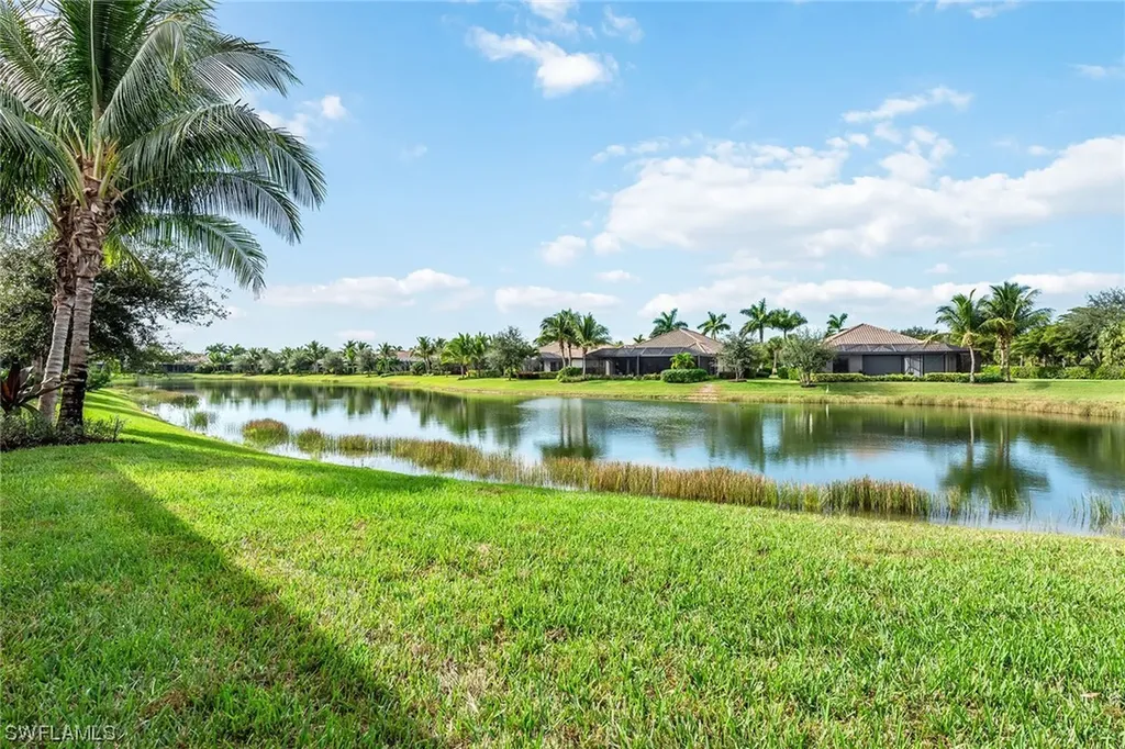 3235 Miyagi Lane Naples FL 34114
