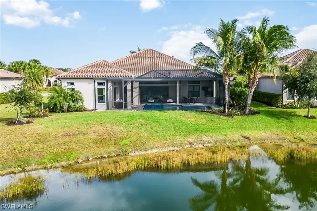 3235 Miyagi Lane Naples FL 34114