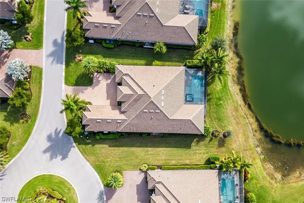 3235 Miyagi Lane Naples FL 34114