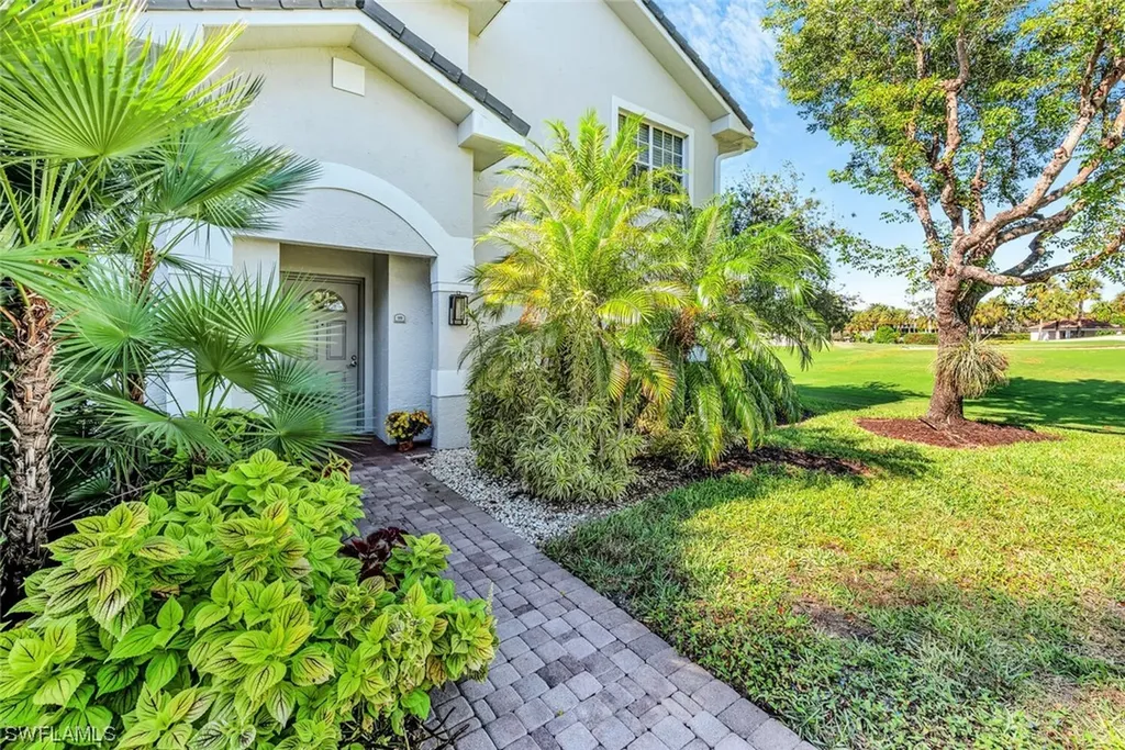 5975 Pinnacle Lane Naples FL 34110