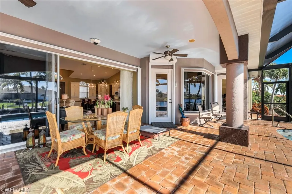 2906 SW 40th Street Cape Coral FL 33914