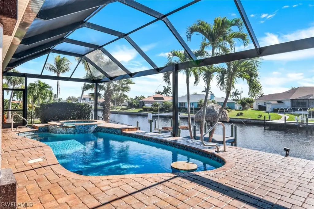 2906 SW 40th Street Cape Coral FL 33914