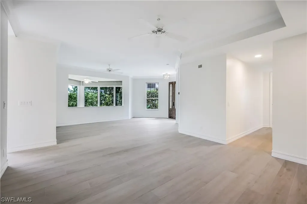 217 Colonade Circle Naples FL 34103