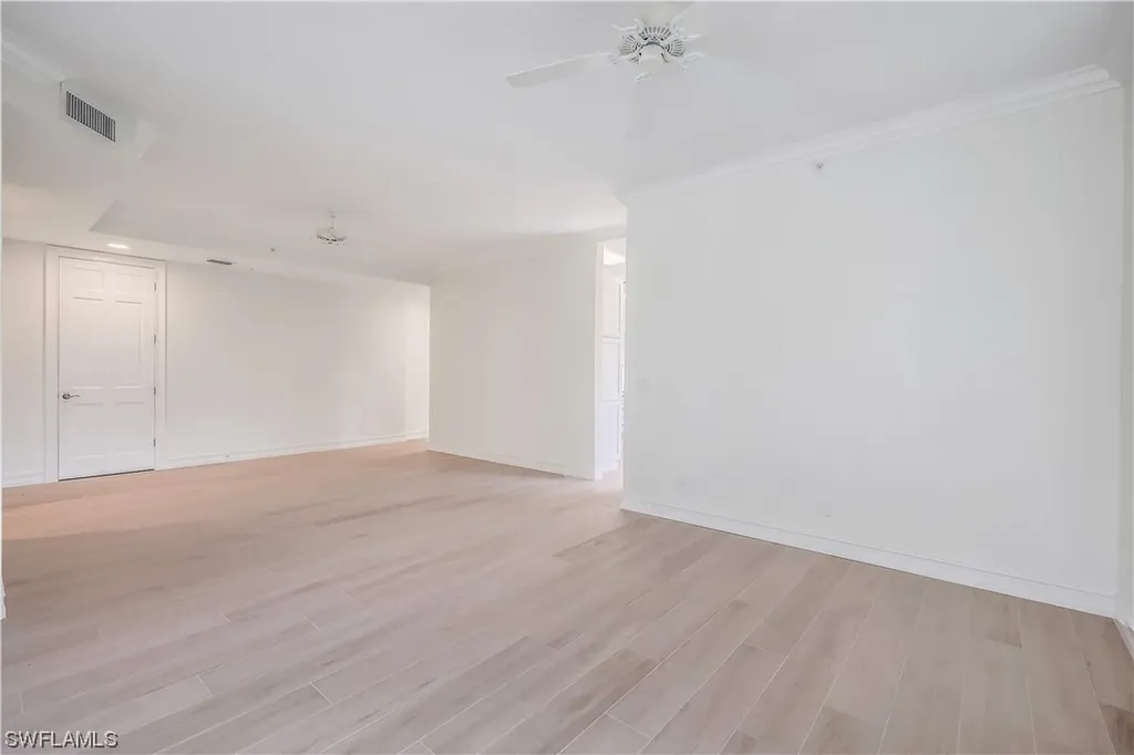 217 Colonade Circle Naples FL 34103