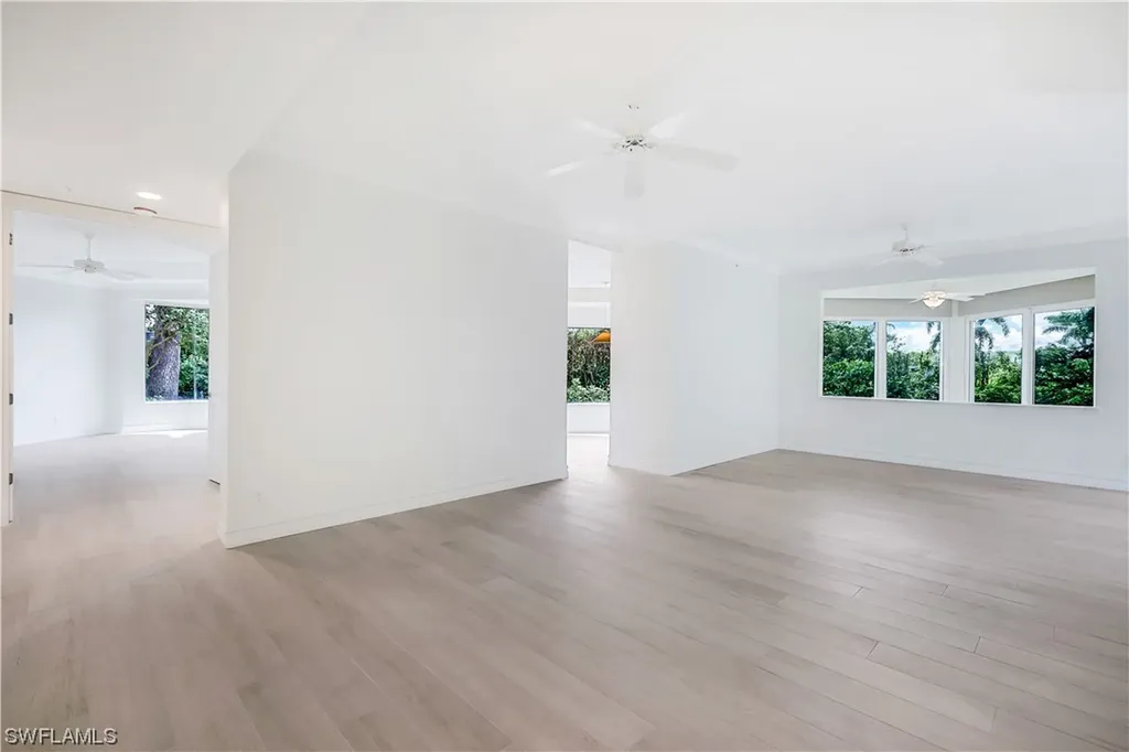 217 Colonade Circle Naples FL 34103