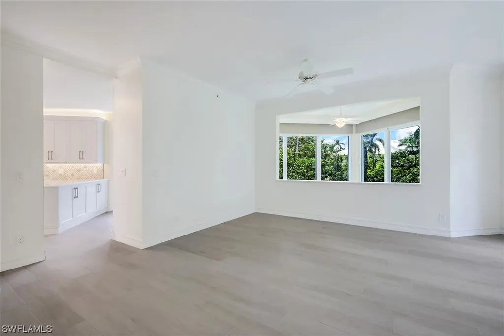 217 Colonade Circle Naples FL 34103