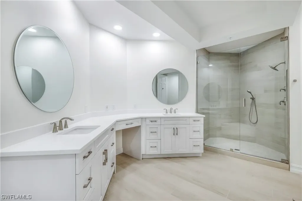 217 Colonade Circle Naples FL 34103