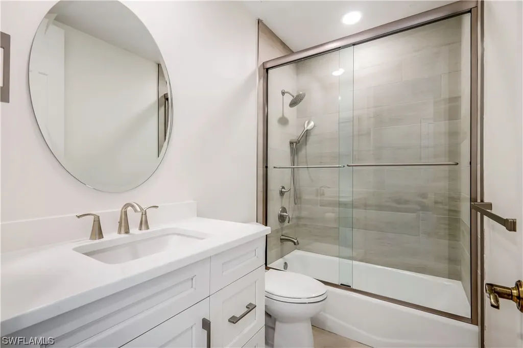 217 Colonade Circle Naples FL 34103