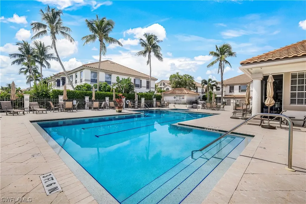 217 Colonade Circle Naples FL 34103