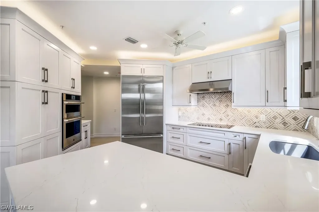 217 Colonade Circle Naples FL 34103
