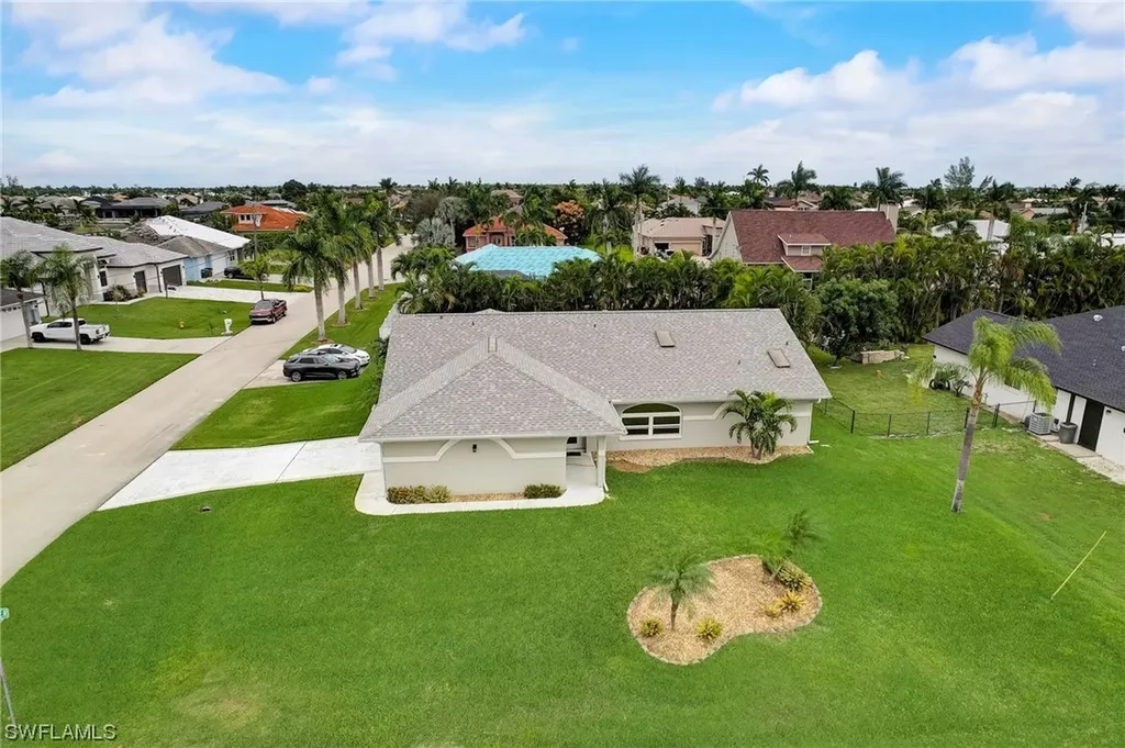 2317 SW 44th Terrace Cape Coral FL 33914