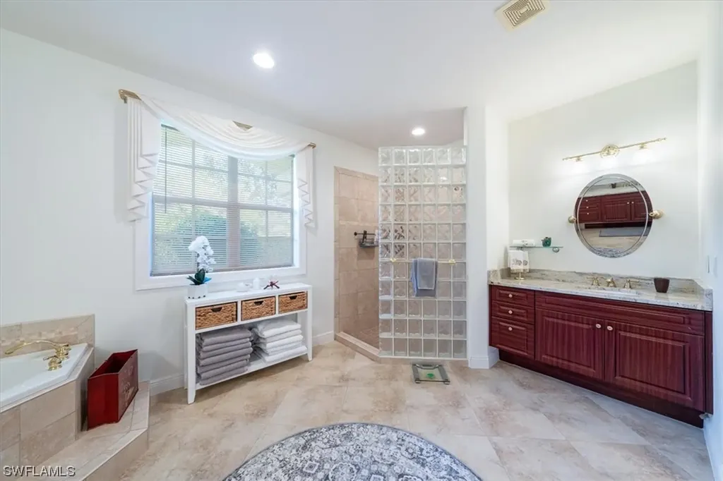 6672 Glen Arbor Way Naples FL 34119