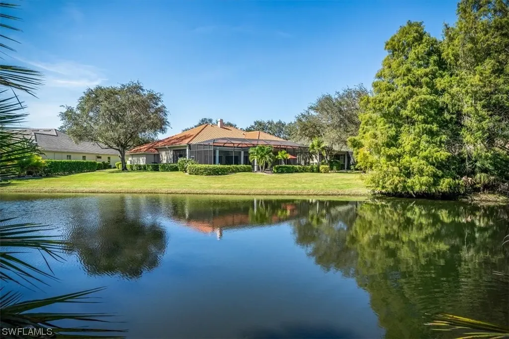 6672 Glen Arbor Way Naples FL 34119