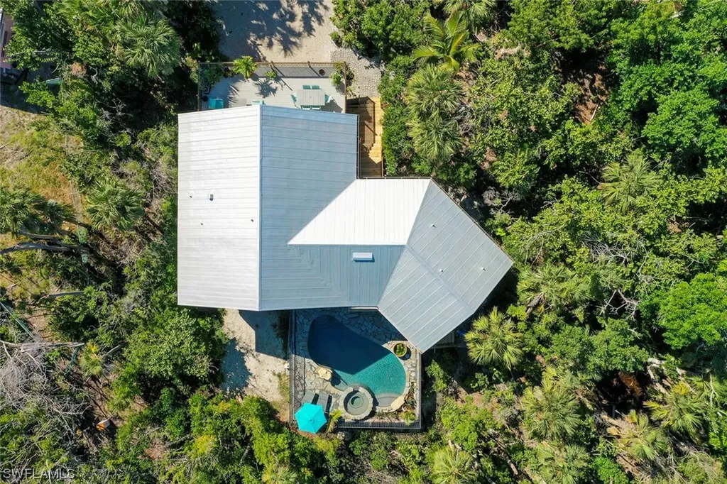 2058 Wild Lime Drive Sanibel FL 33957