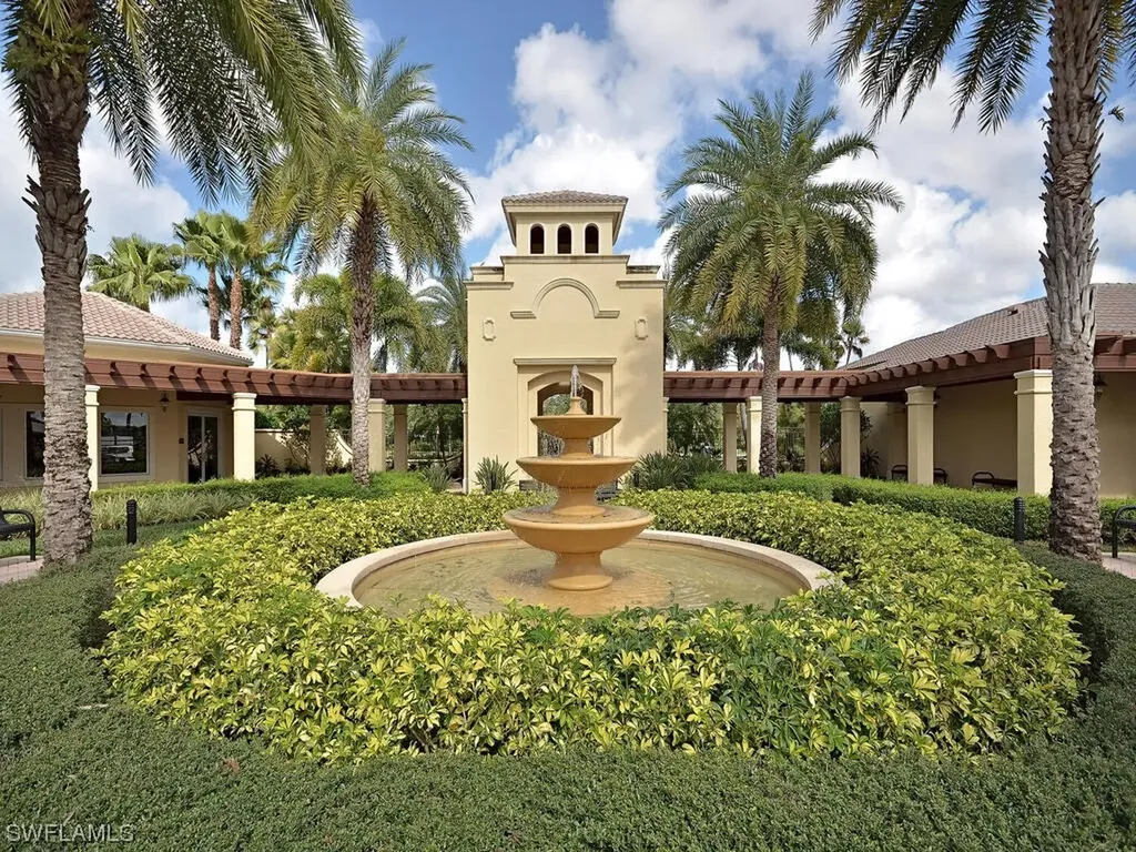1650 Triangle Palm Terrace Naples FL 34119