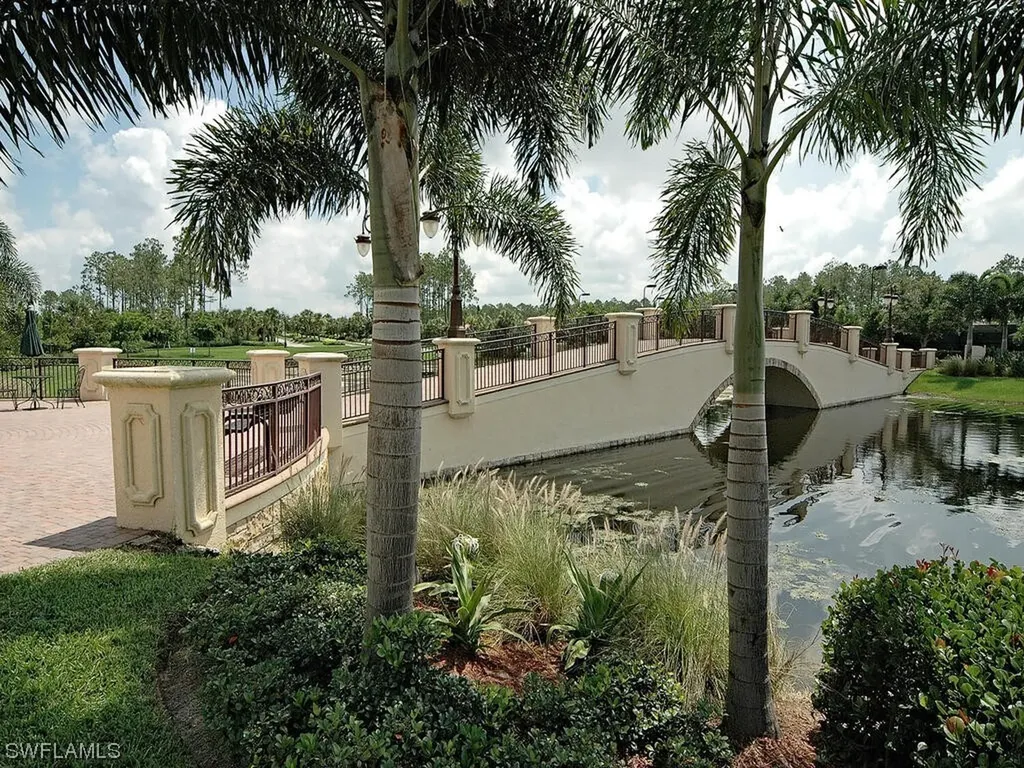 1650 Triangle Palm Terrace Naples FL 34119