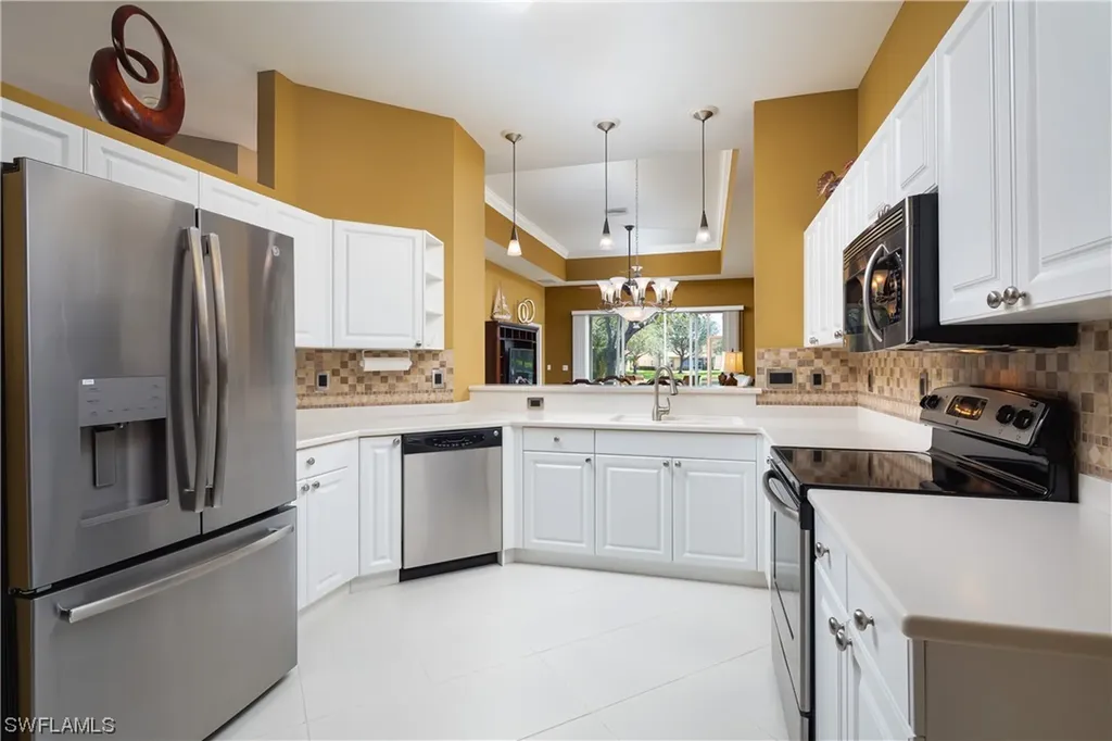 8165 Sanctuary Drive Naples FL 34104
