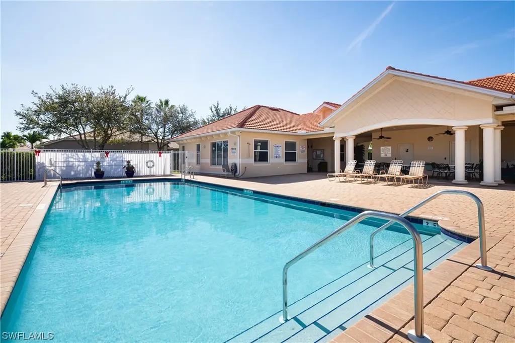 8165 Sanctuary Drive Naples FL 34104