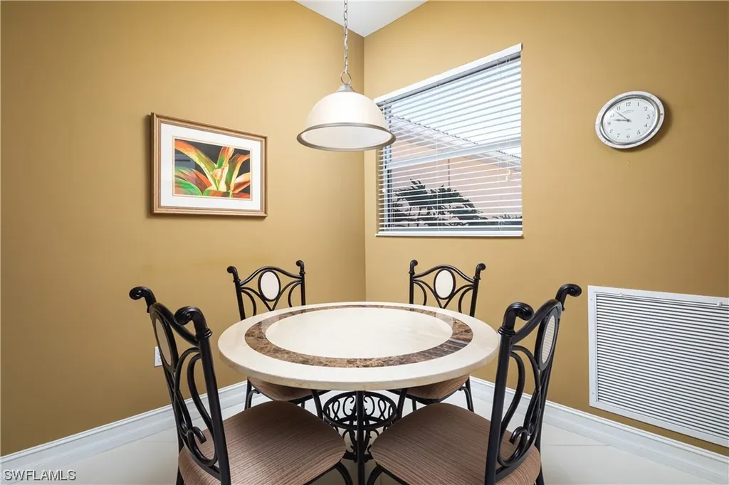 8165 Sanctuary Drive Naples FL 34104