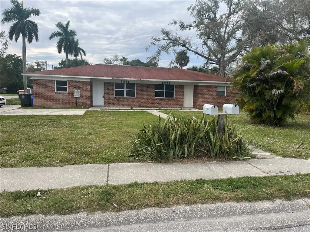 1862-1864 Henderson Avenue Fort Myers FL 33916