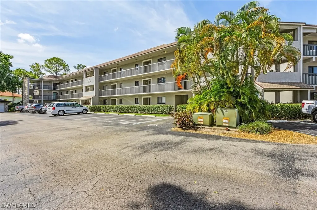 5789 Gage Lane Naples FL 34113