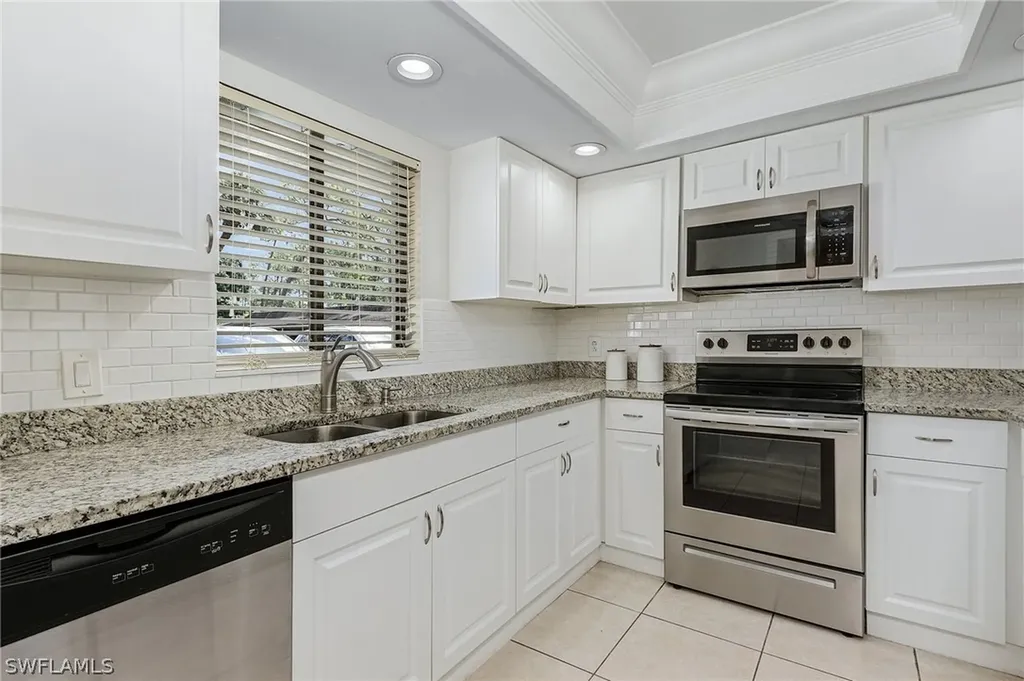 5789 Gage Lane Naples FL 34113