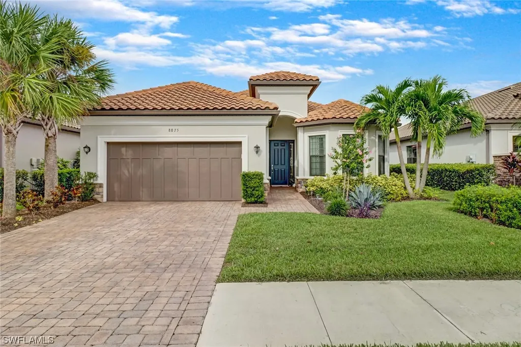 Naples FL, 8875 Vaccaro Court