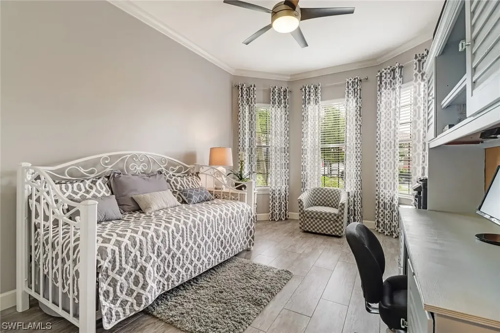 8875 Vaccaro Court Naples FL 34119