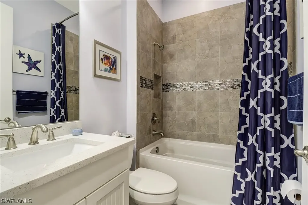 8875 Vaccaro Court Naples FL 34119