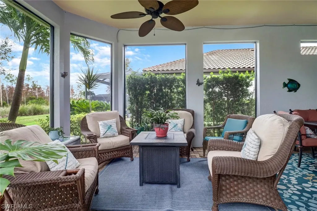 8875 Vaccaro Court Naples FL 34119