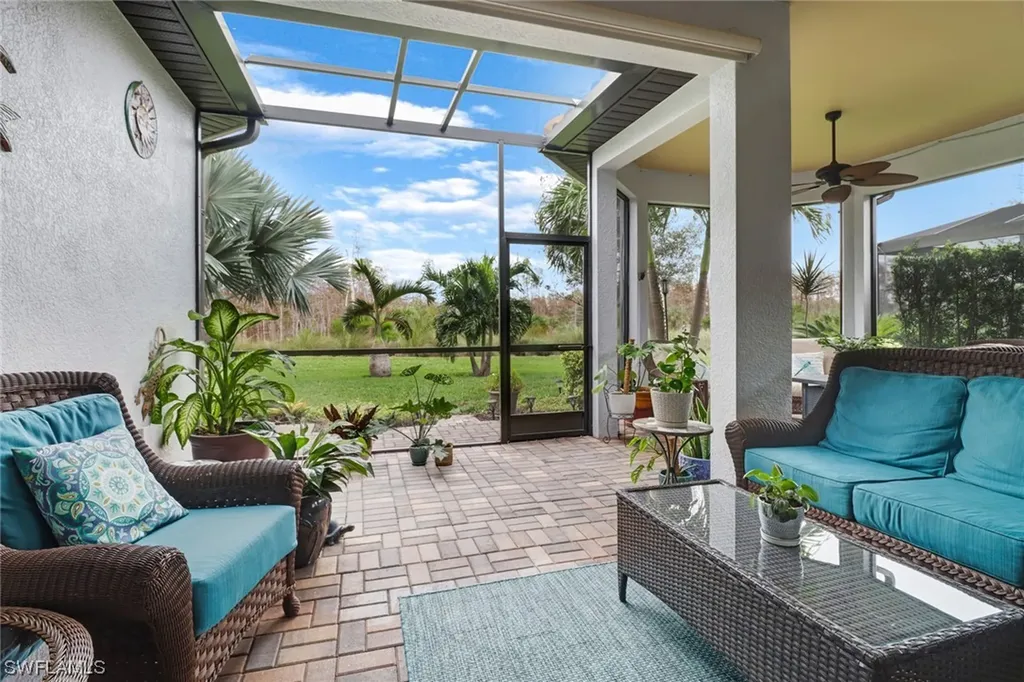 8875 Vaccaro Court Naples FL 34119